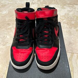 Nike court borough mid 2 big kids shoe in size 6.5Y